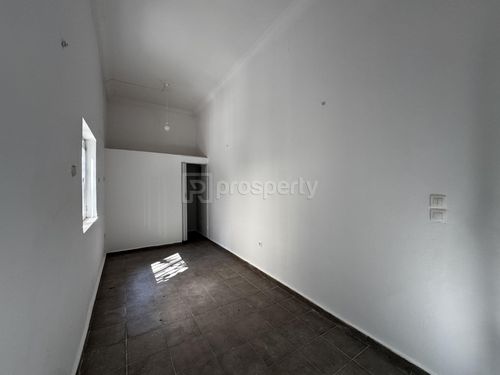 secondary image