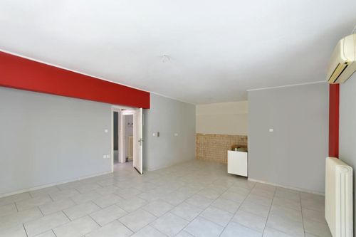 secondary image