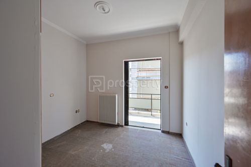 secondary image