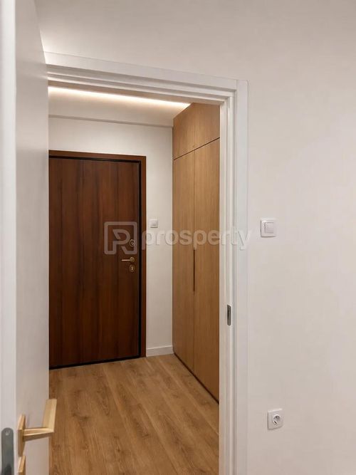 secondary image