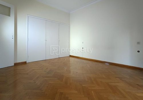 secondary image
