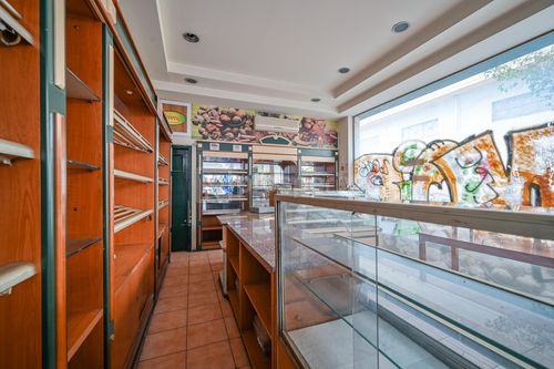 secondary image