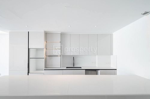 secondary image