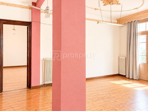 secondary image