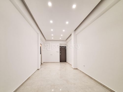 secondary image