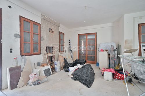 secondary image