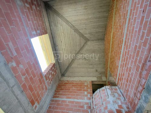 secondary image