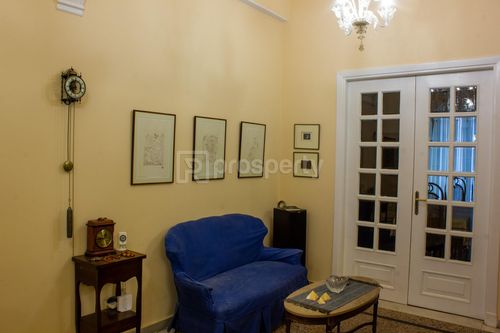 secondary image
