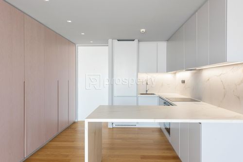 secondary image