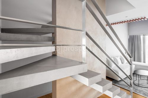 secondary image