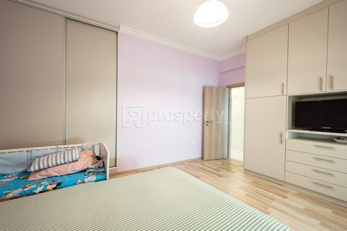 secondary image