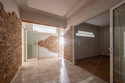 secondary image