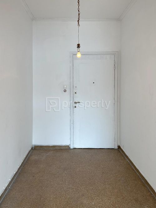 secondary image