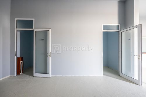 secondary image