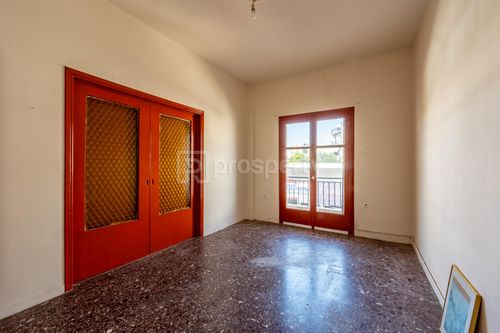 secondary image