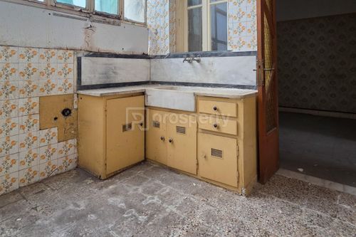 secondary image