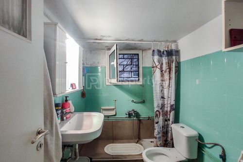 secondary image