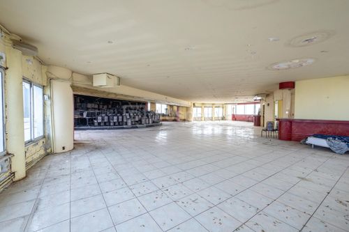 secondary image