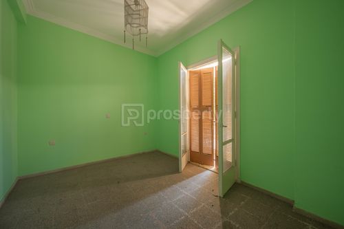 secondary image
