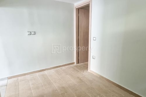 secondary image