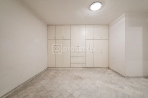 secondary image