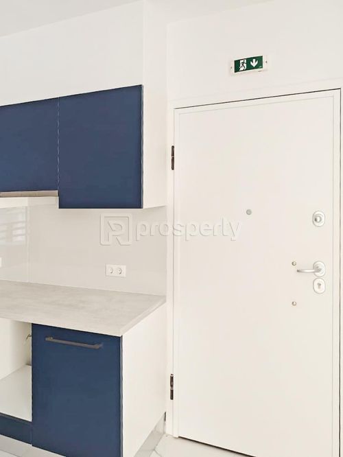 secondary image