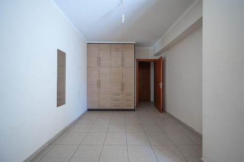 secondary image