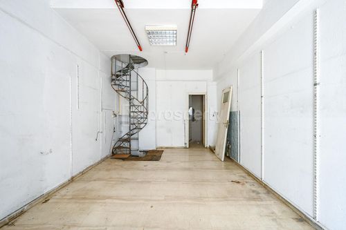 secondary image