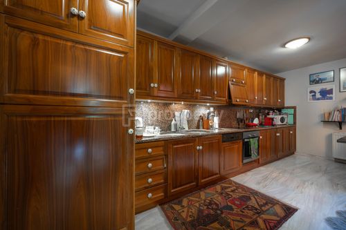 secondary image