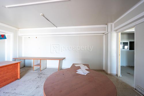 secondary image