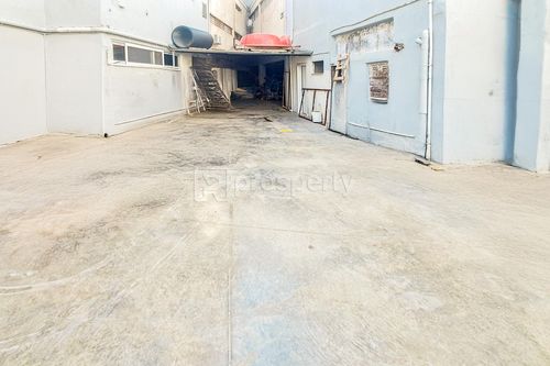 secondary image