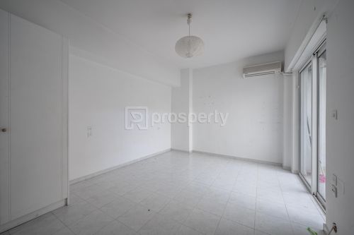 secondary image