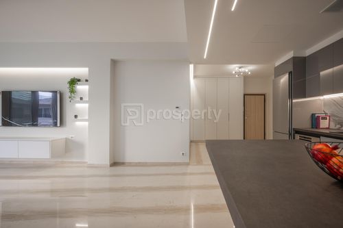 secondary image